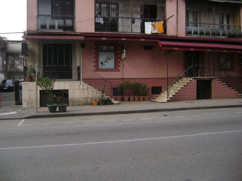 Guesthouse Melikishvili 57 Batumi Esterno foto